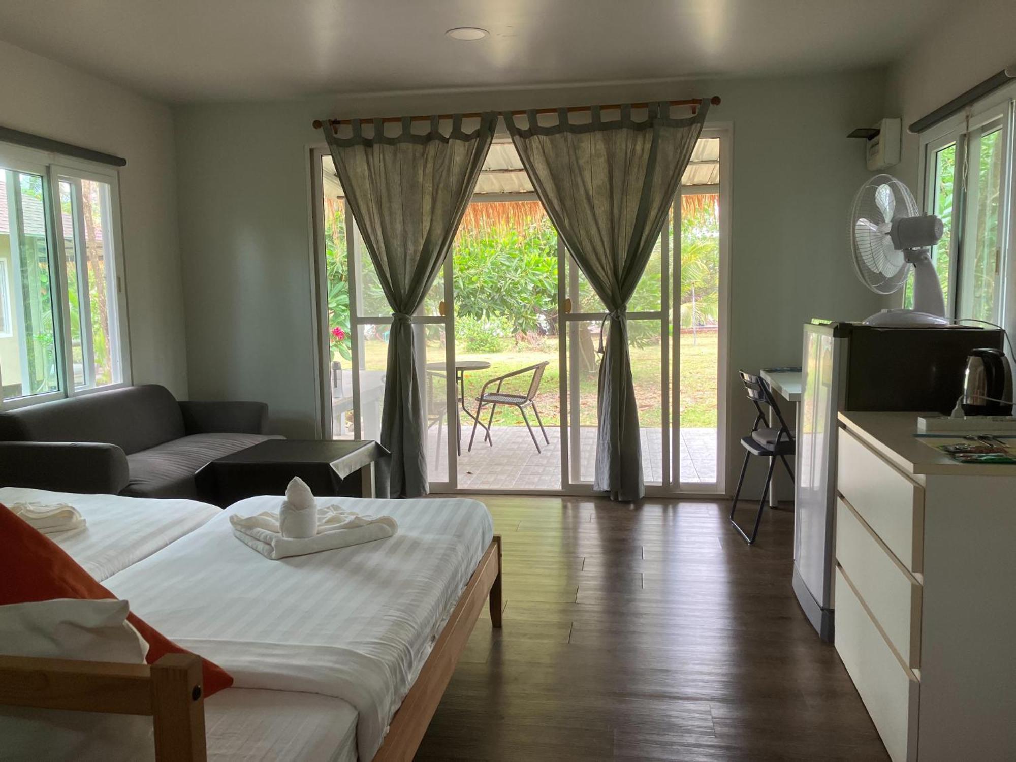 Naivacha Tent Koh Mak Esterno foto