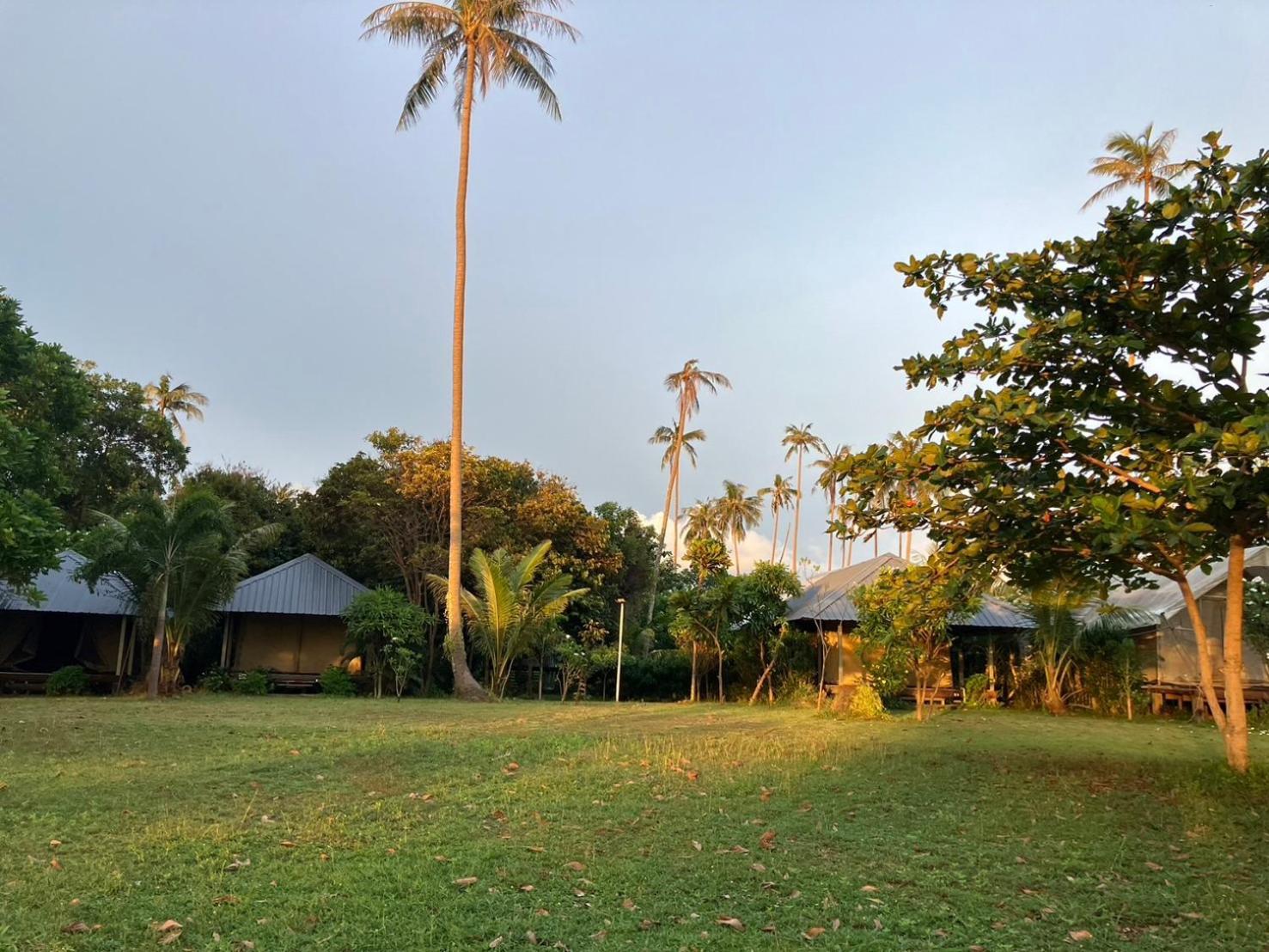 Naivacha Tent Koh Mak Esterno foto